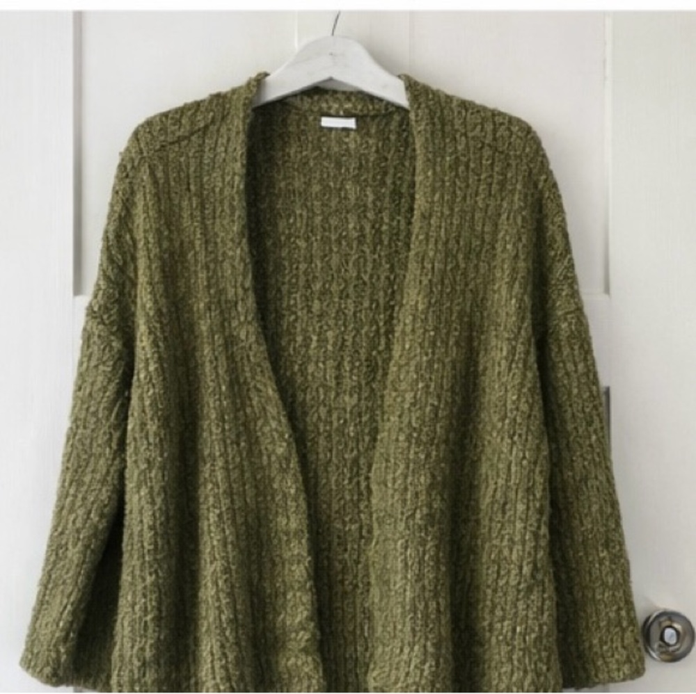 Free People Moss Green Chunky Knit Cardigan Size M NWT - Picture 3 of 14